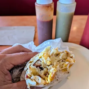 Breakfast burrito (mixed meat option)