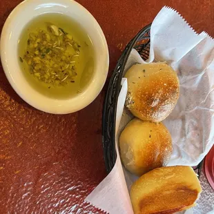 Bread and raw garlic dipping oil