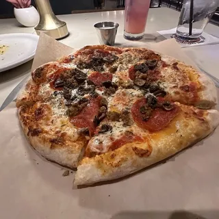 Mom & Pop's Pizza