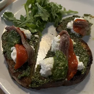 pesto toast