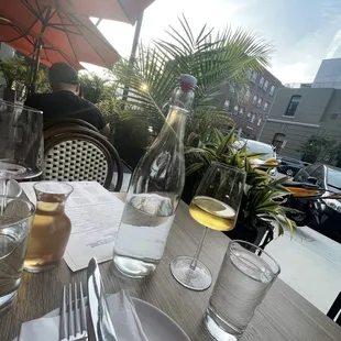 White wine and orange wine