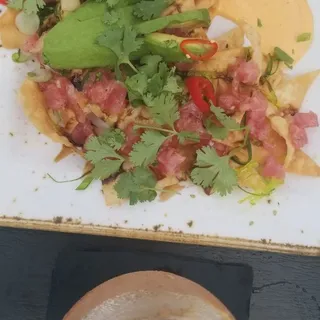 Poke Nachos