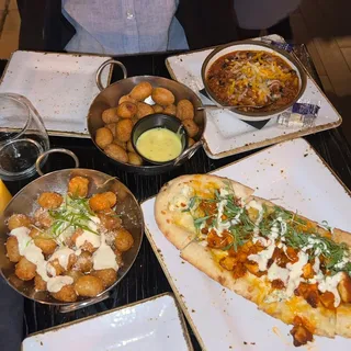 Buffalo Chicken Flatbread