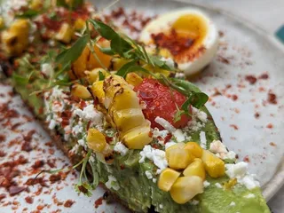 Residents Cafe & Bar