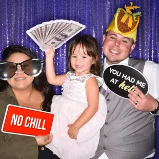 How photogenic is this family though?