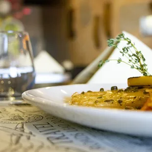 a plate of pasta and vegetables