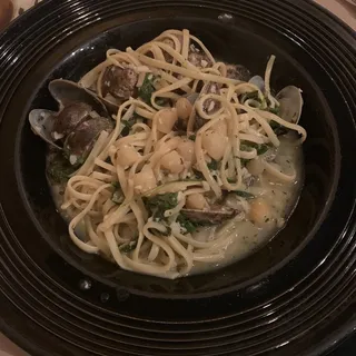 Manila Clams, Bay Scallops