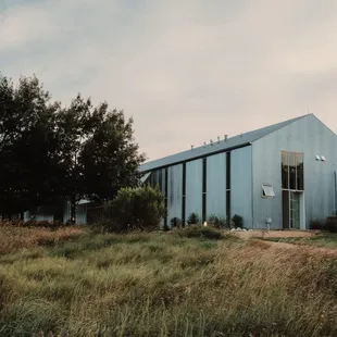 Outdoor view of the Prospect House and its grounds in Austin, Texas