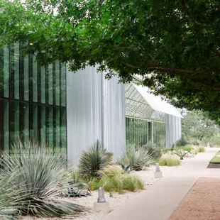 The outdoor patio at the Prospect House