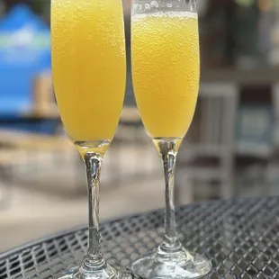 $4 mimosas