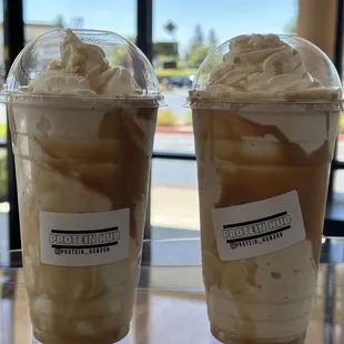 Vanilla caramel macchiato shake