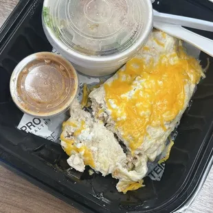 Door dash omelette delivery with side salad