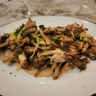 Mushroom side or whatever they call it.  Delicious and nice portion