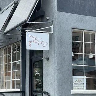 Here&apos;s the new bakery in town