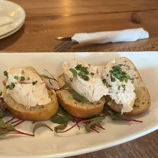 Salmon Crostini