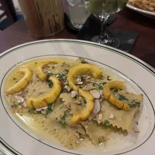 Butternut squash rotating ravioli. Very good and super small and expensive. Maybe double that amount then it could be considered a meal.