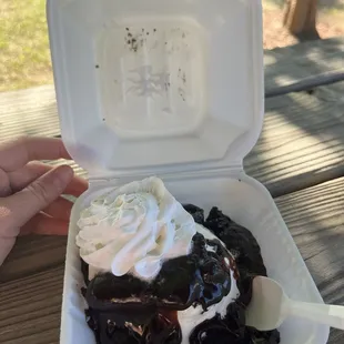Hot fudge cake