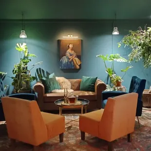 Gorgeous members lounge