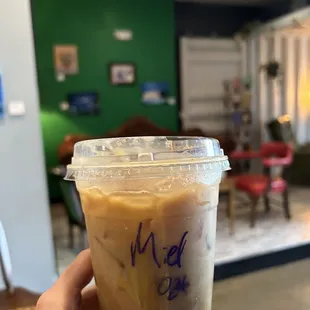 Morning At the Window Miel Latte Honey