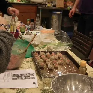 people preparing food