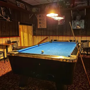 Pool table