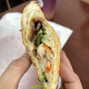Steak banh mi