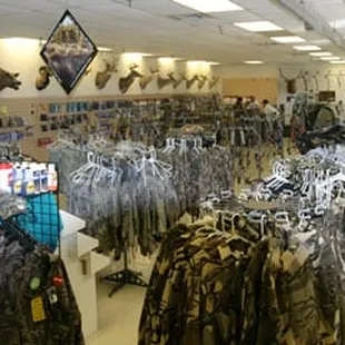 Full service hunting and target archery pro-shop