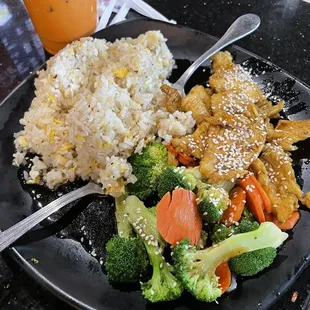 12B. RICE &amp; TERIYAKI CHICKEN - CM TERIYAKI G 11B. RICE STIR-FRIED WITH CHICKEN - CM G XO