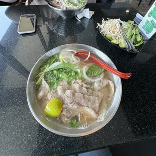 8C. STEAK PHO- TAI