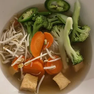 8H. TOFU &amp; VEGGIES PHO- CHAY