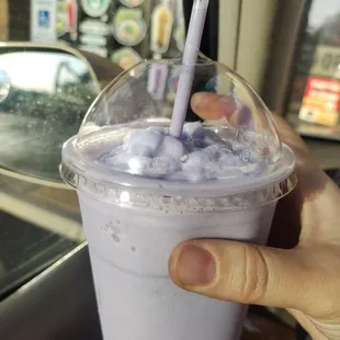 Taro smoothie! So yummy!!