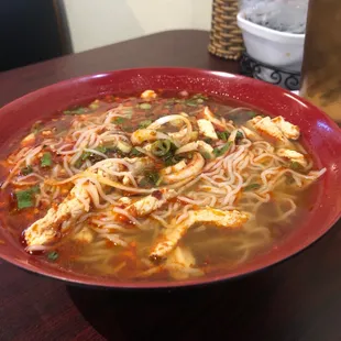 Spicy noodle soup chicken (bun bo hue)