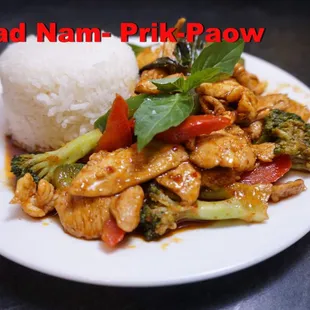 Pad nam prik paow