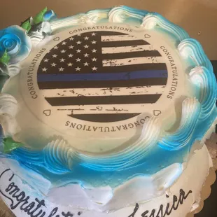 a cake decorated with the american flag