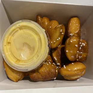 Baked Soft Pretzel Bites