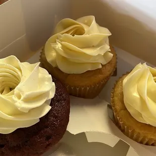 Red Velvet &amp; Lilikoi Cupcakes