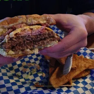 Best burger in gresham! The portions are huge with cheap prices.