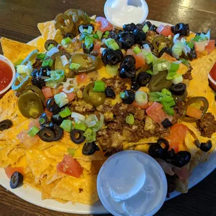 Beef Nachos for $12 (hh).