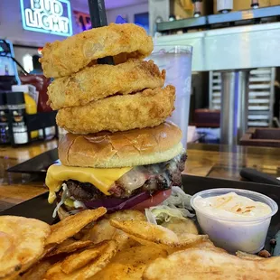 Hamburger and house chips