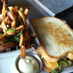 Grilled Cheese BLT