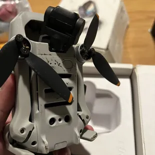 Broken stuff and no battery