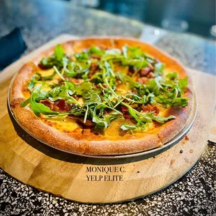 Prosciutto Pizza with Truffle Oil, Mushrooms ‍, Arugula, (This is amazing! So worth it!)