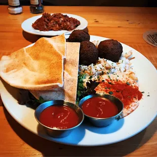 Falafel vegan dinner