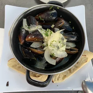 Belgian Style Mussels