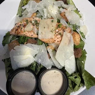 Grilled Caesar salad with salmon