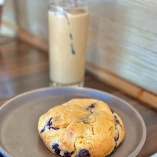 Blueberry Cream Cheese Scone = crack