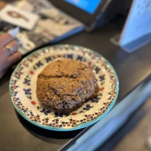 Oatmeal Chocolate Chip Cookie...I hope they ship to the east coast bc WOW!