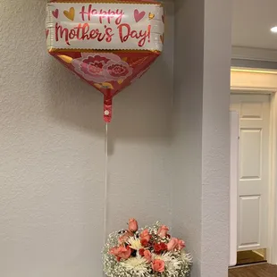 Arrangement made special by Blake &amp; his produce team. Arrangement $30. 3-D Balloon $6. Kudos!