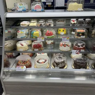 Good looking cakes