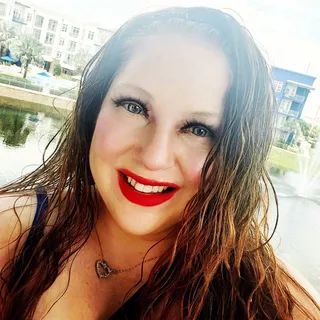 Rachelle M.